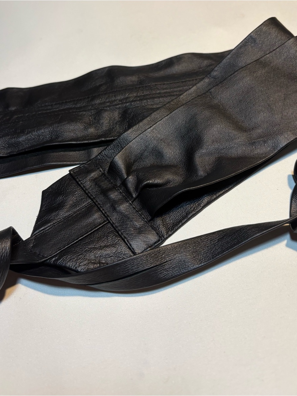 G.I.L.I . black leather obi-style wrap belt - Picture 6 of 14